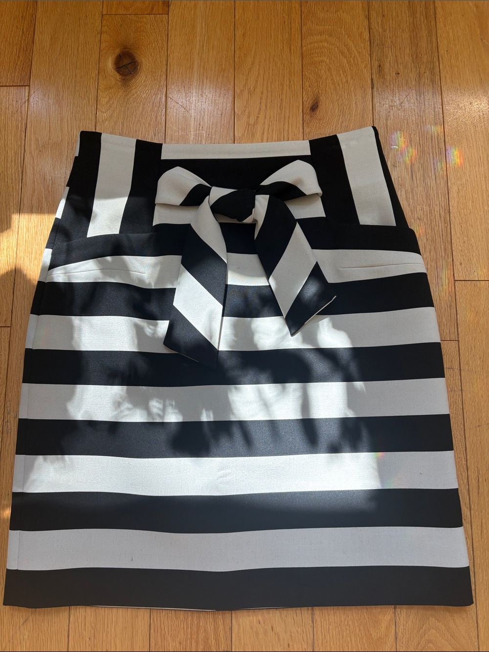 Karen Millen Black & Ivory Striped Bow Skirt — Size US 6